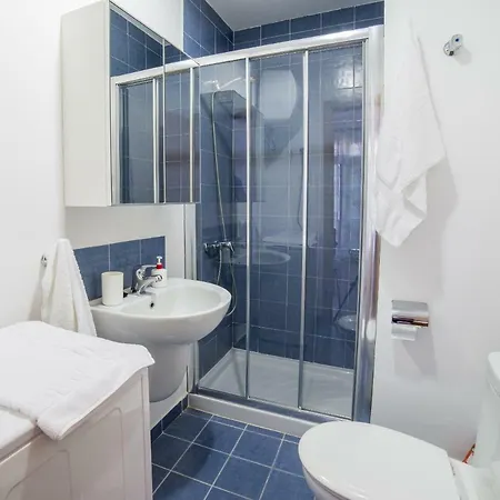 Rosamar Apartment A Metros De La Playa Wifi Gratis 405 By Lightbooking Appartement Las Palmas